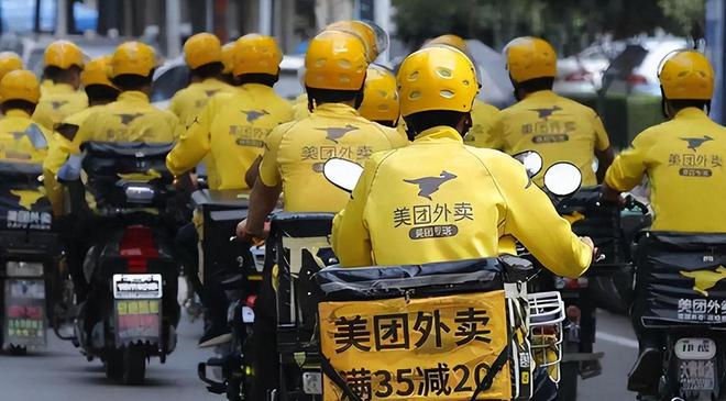 “網(wǎng)約護(hù)士”高收入：?jiǎn)未问召M(fèi)兩三百有人狂攬3000單(圖1)